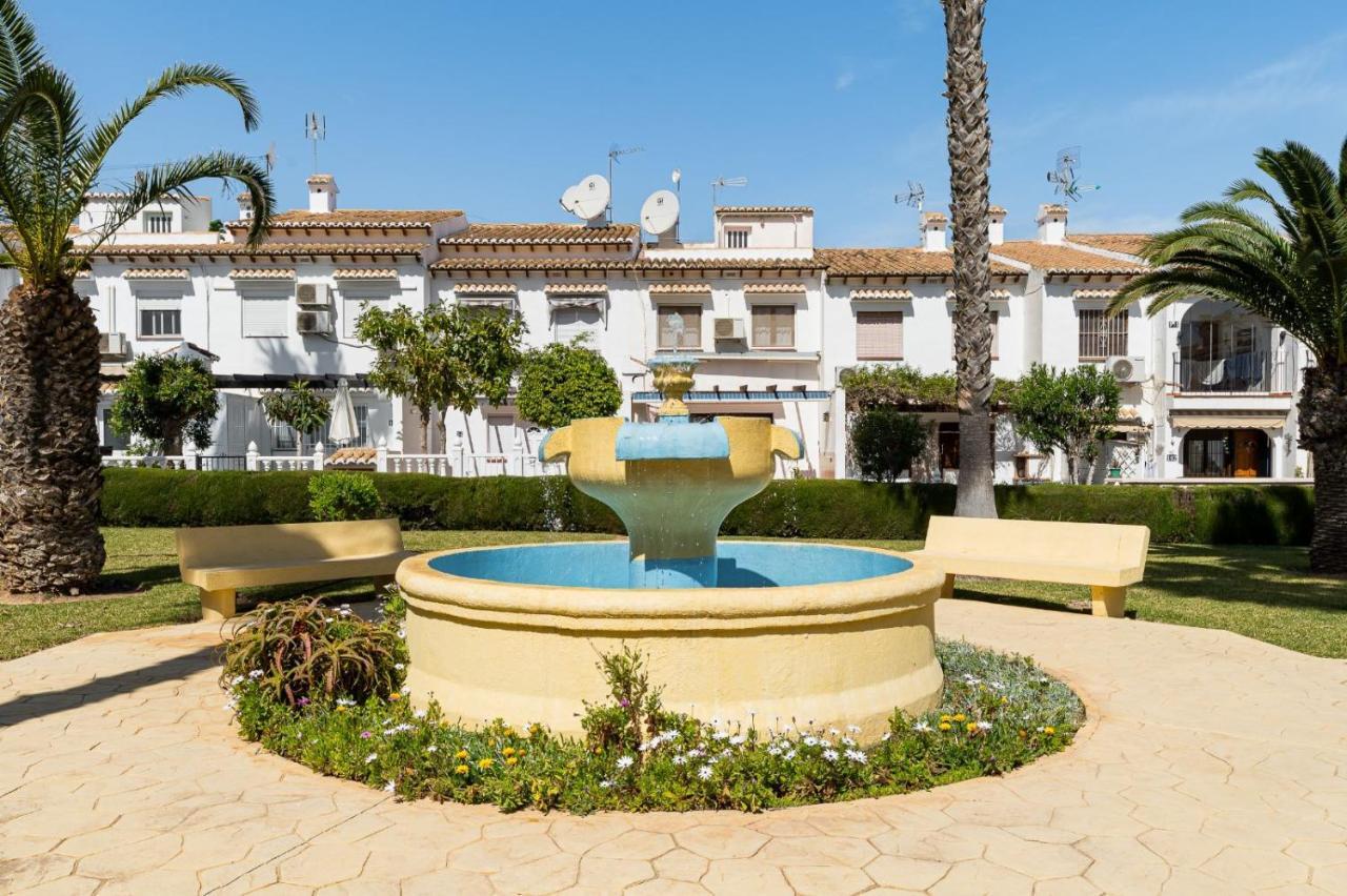 Casa Lago Jardin Alicante Extérieur photo